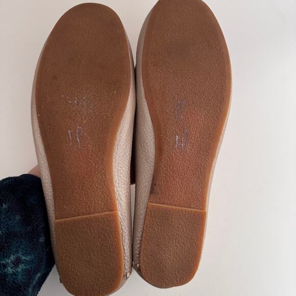 Jack Rogers Women's Mllie Moccasins Platinum Leather Loafers Size 9.5 - Picture 8 of 8